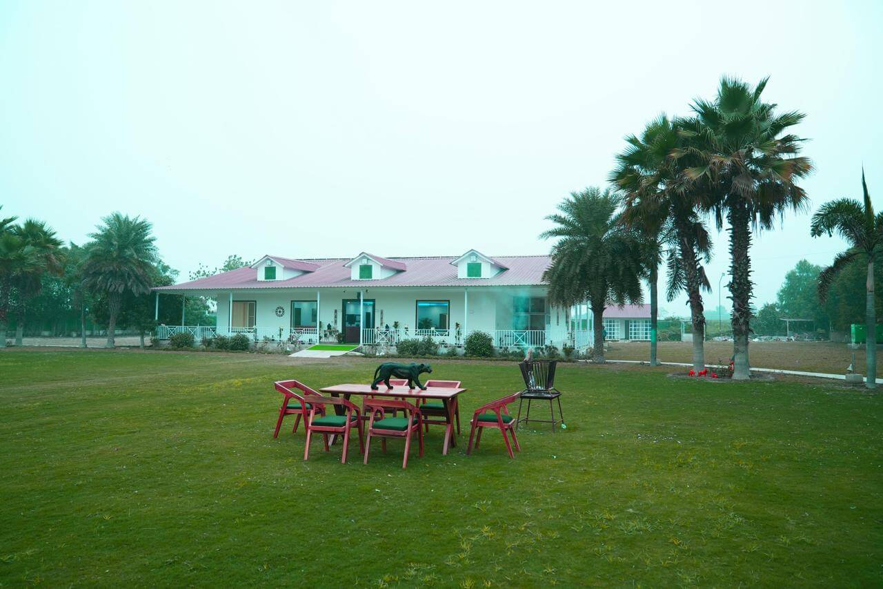 Luxury 6 BHK farmhouse With Private Pool in Noida Sector 135- FVB 124 - Image 3